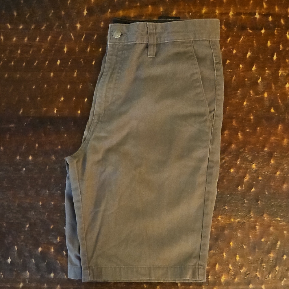 Volcom Men's Brown Chino Shorts  33